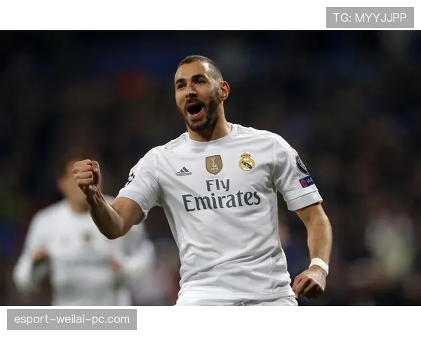 本泽马跻身欧冠历史射手榜前列，其历史地位应如何重新评估？