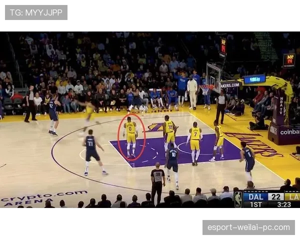 防守三秒违例到底怎么判？NBA与FIBA的规则差异详解